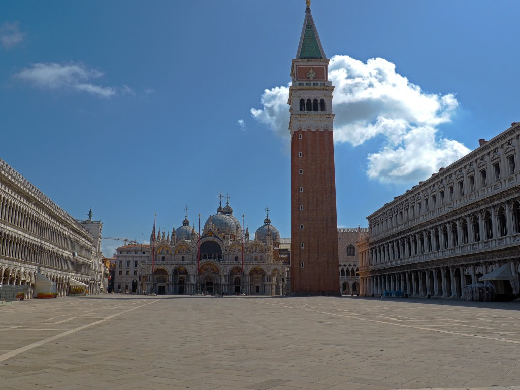 piazza san marco deserta pandemia lockdown covid19 2020 maggio venezia